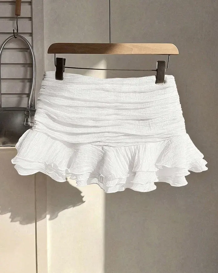 Ruched Fit Ruffle Hem Mini Skirt in Classic White